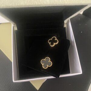 Van Cleef & Arpels Earrings